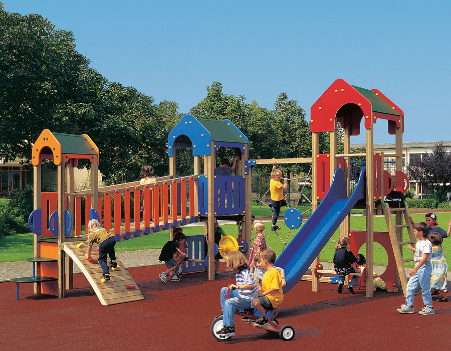 Spielturm-Kombination Crea-Play, Podesthöhen 90/120/150 cm, Satteldächer, Rutsche Ansicht 4