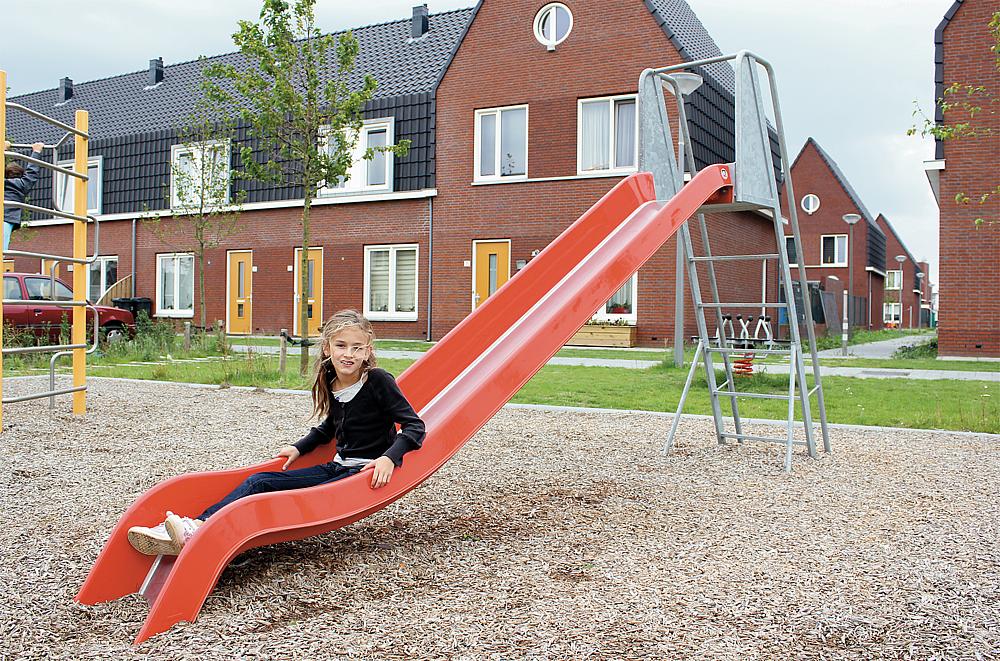 Rutsche mit Aufstieg PH 145 cm Ansicht 4