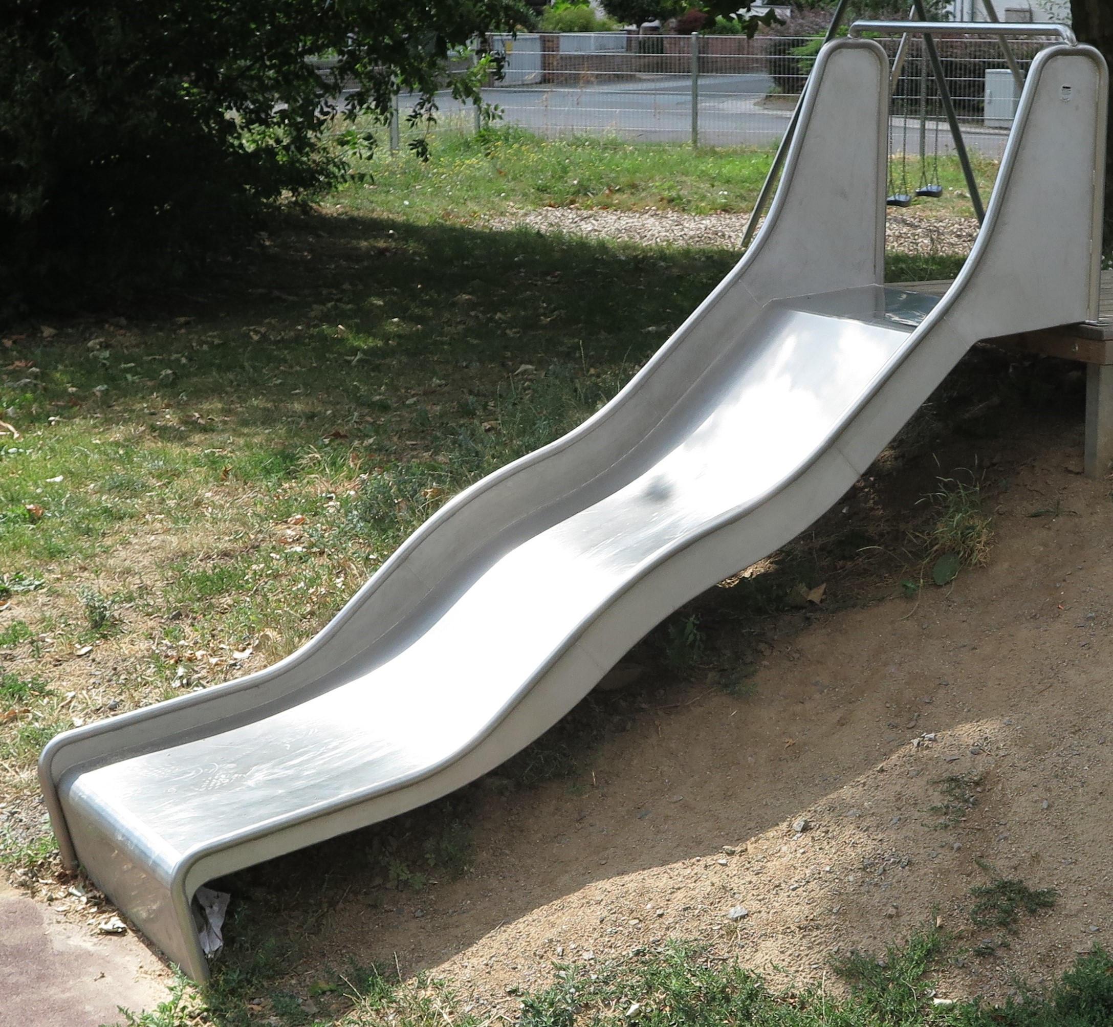 Wellen-Hangrutsche 100xPH145cm Ansicht 4