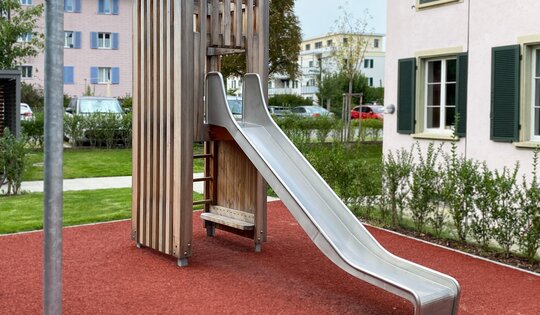 bimbox Kletterturm 1 Ansicht 2