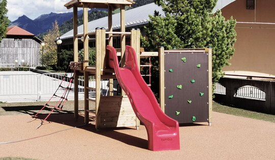Kletterwelt mit Dach Ansicht 4