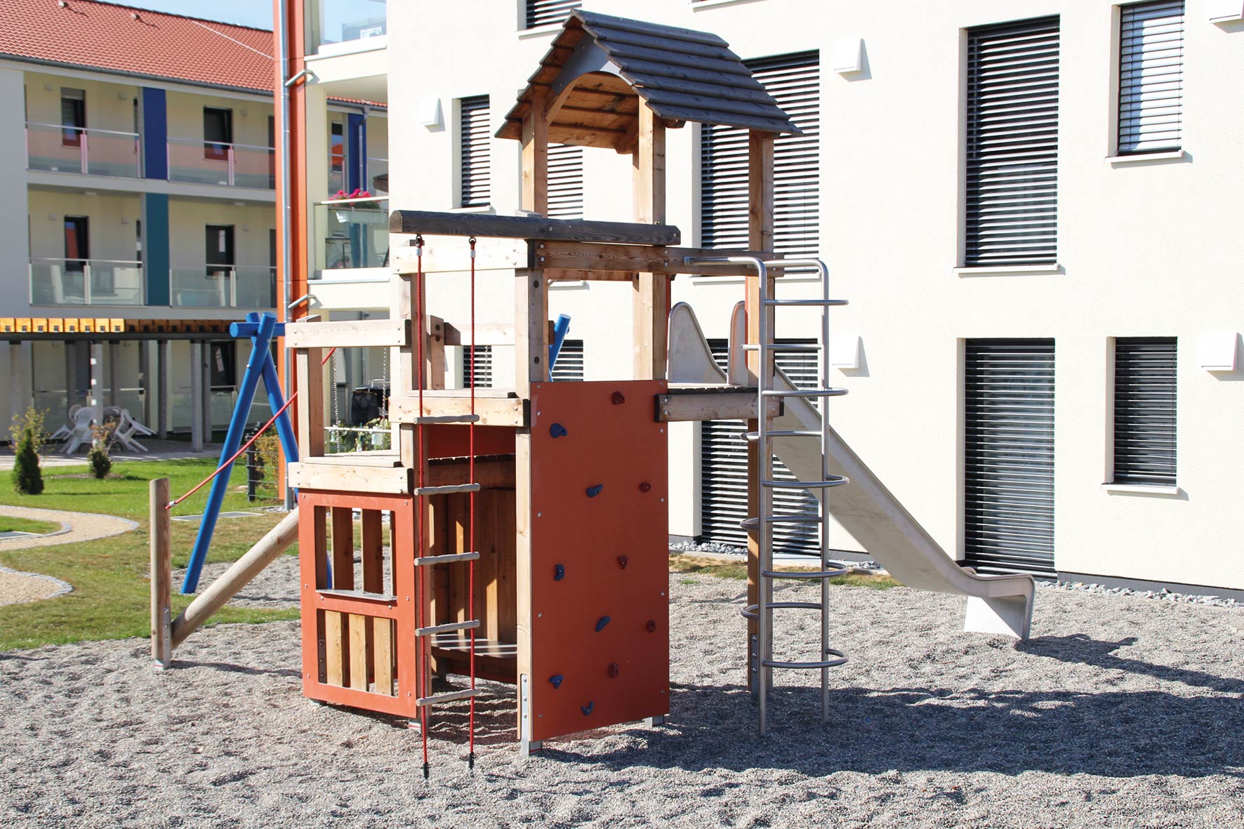 Spielturm Alma 9390 Ansicht 4