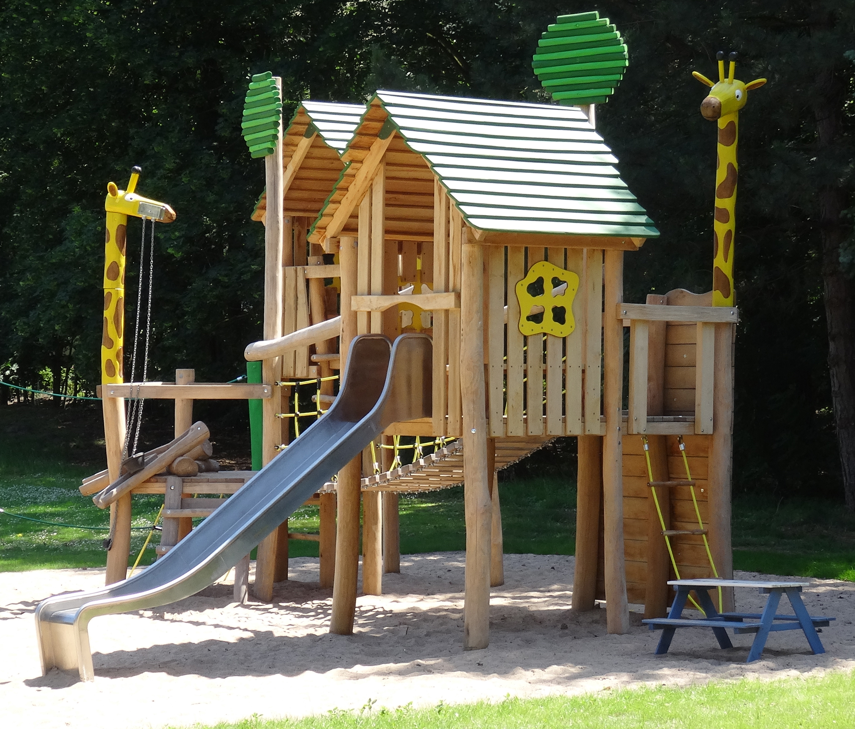 Pfahlsiedlung Giraffen-Park Ansicht 4