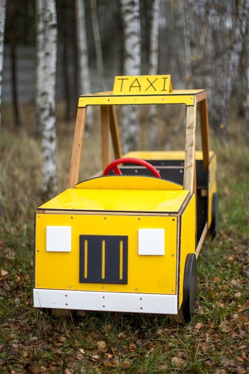 Taxi Spielhaus Ansicht 6