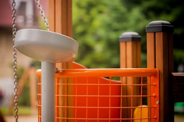 Pixie Spielturm mit Rutsche Ansicht 5