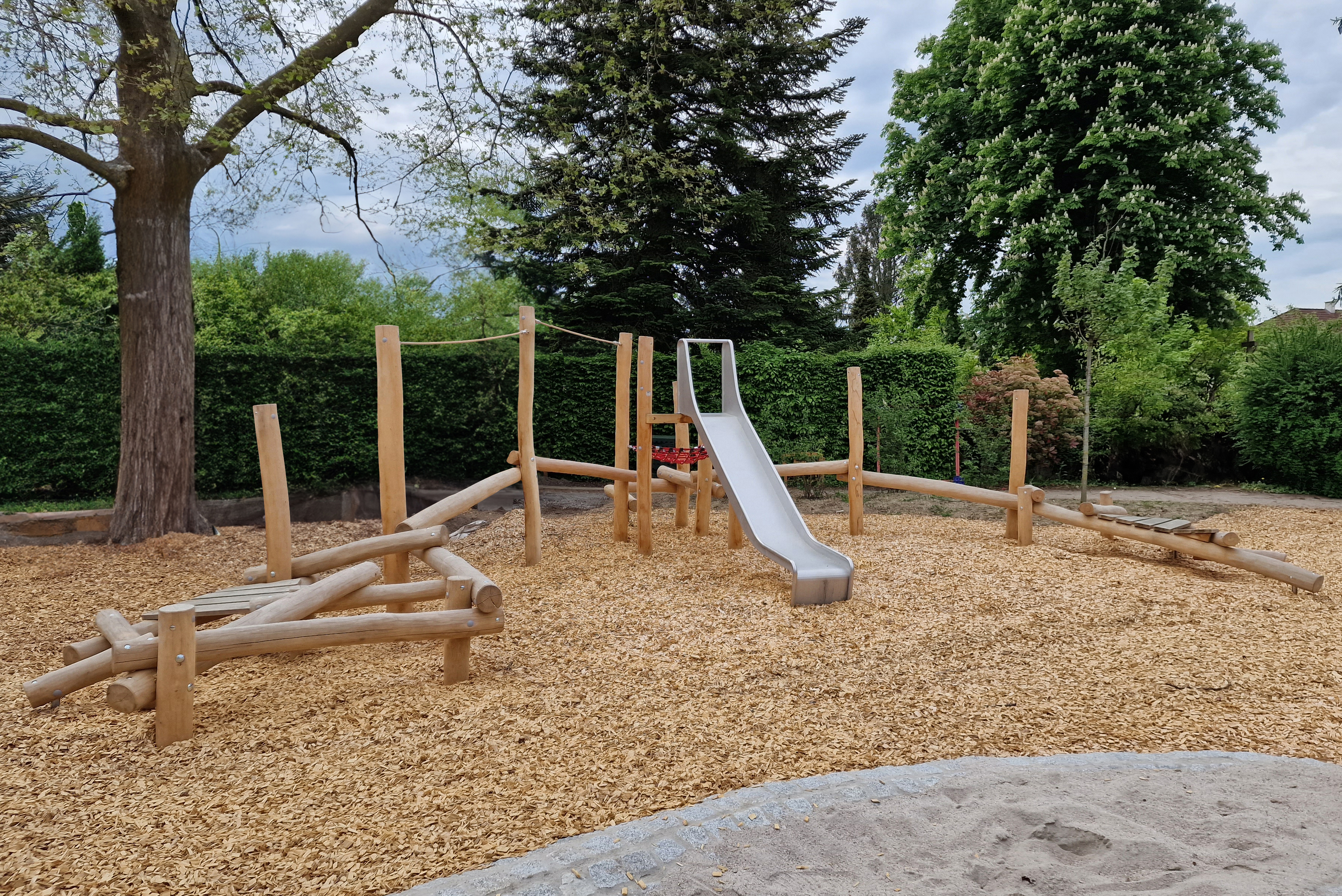 Balancierparcours Au am Rhein Ansicht 2