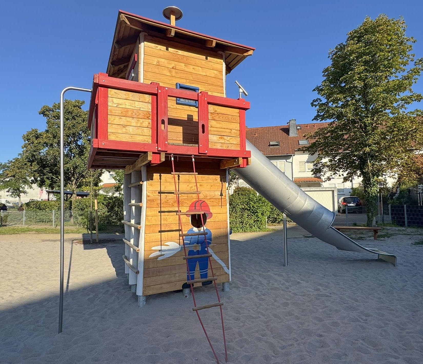 Feuerwehrturm Mauri Ansicht 2