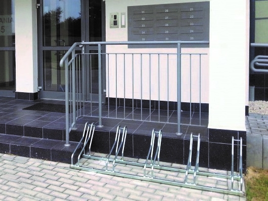 Cross Farradständer Reihenparker für 5 Fahrräder Ansicht 3