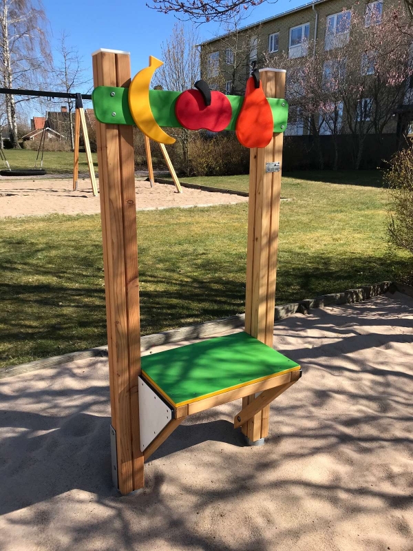 Kramladen Spielwand Ansicht 3