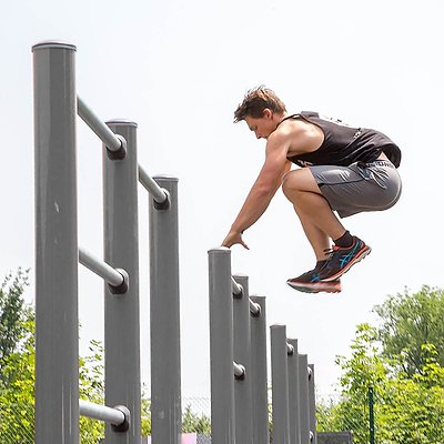 Kompan Outdoor-Fitness-Station „Pull Up Pro“ Ansicht 3