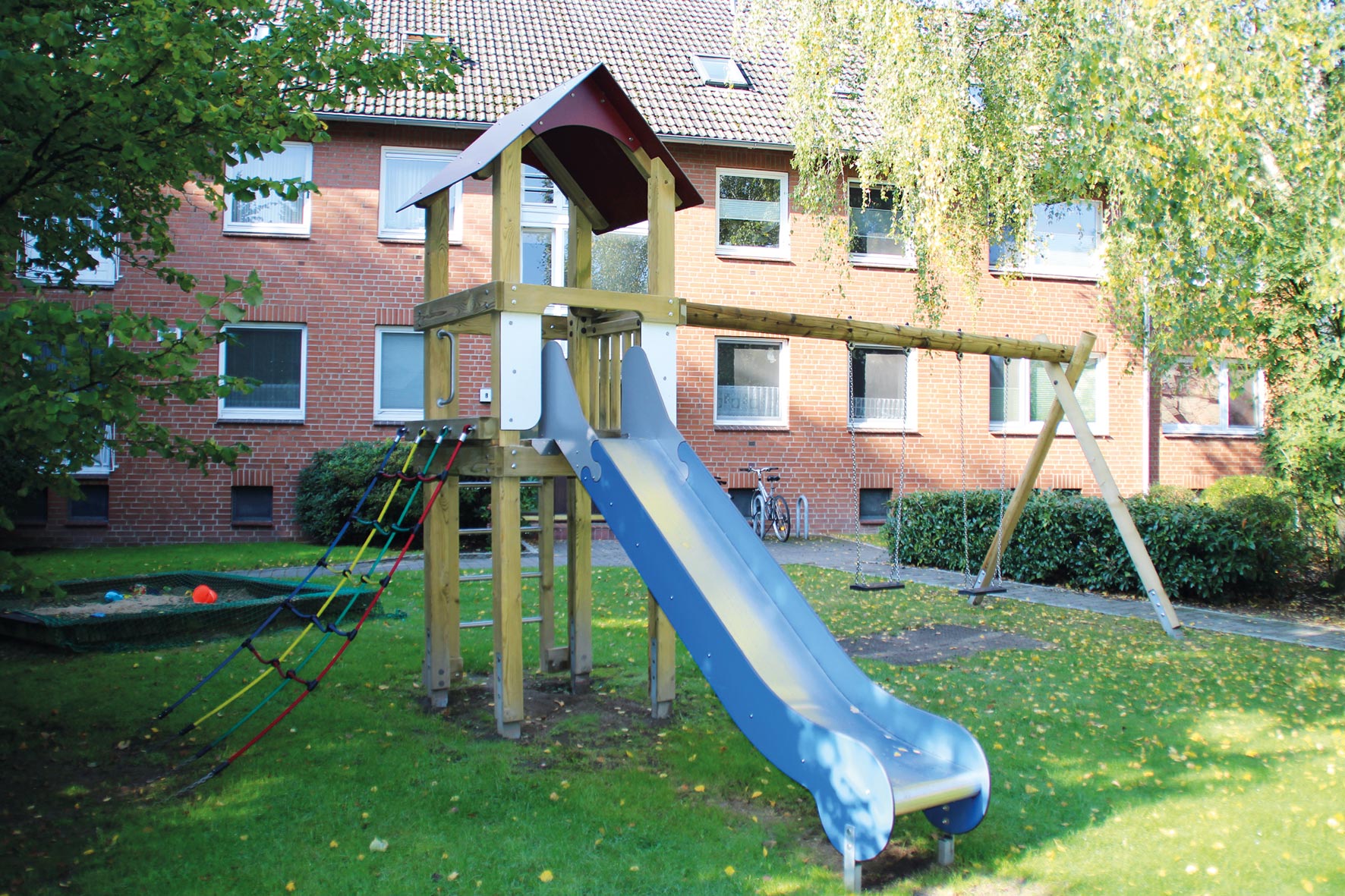 Spielturm Anna 9080 Ansicht 6