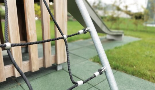 bimbox Kletterwelt BURG - lasiert Ansicht 2