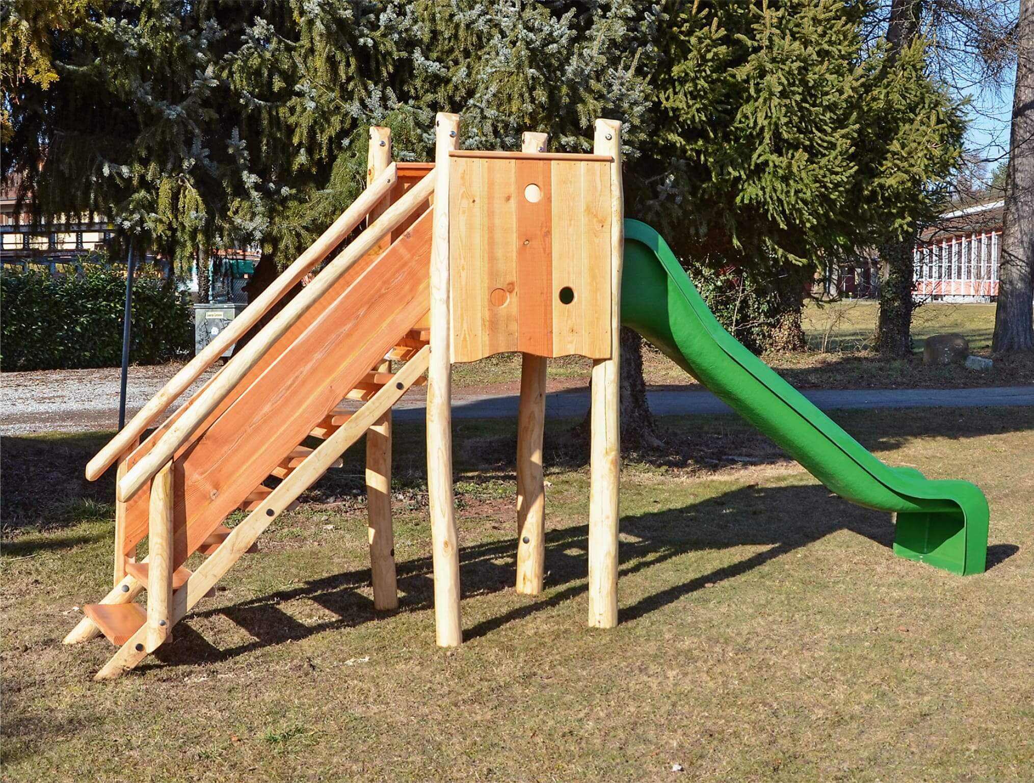 Rutschbahn 250 cm mit Treppenaufstieg aus Edelkastanie Ansicht 5