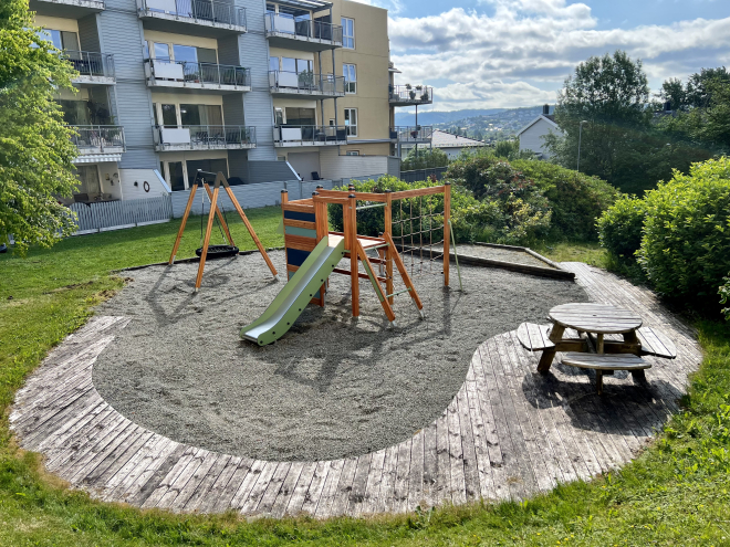 Kramladen Klettergerüst mit Rutsche Ansicht 5