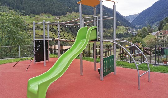 Kletterlandschaft 1 an Hügel steel Ansicht 2