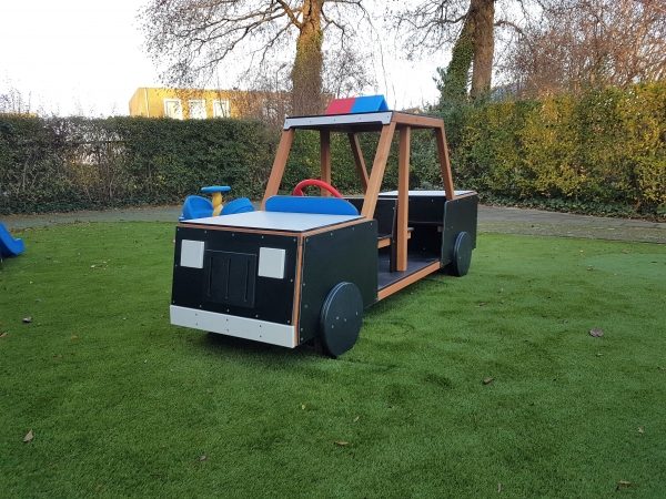 Polizeiwagen Spielhaus Ansicht 6