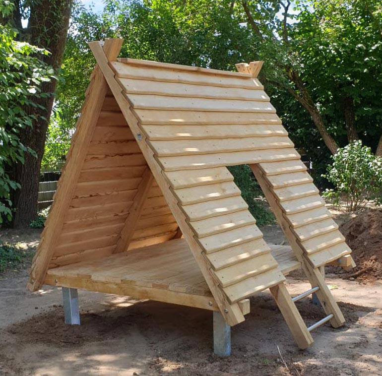 Holz-Zelt Ansicht 2