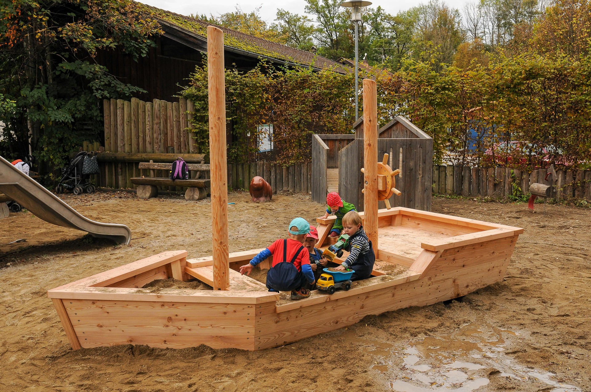 Sandspielschiff Ansicht 3