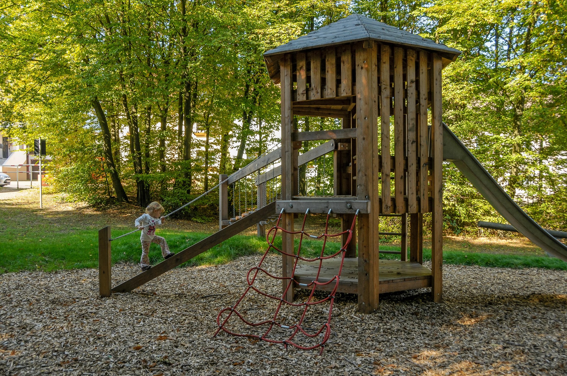 Große Sechseckhütte mit Dach Ansicht 4