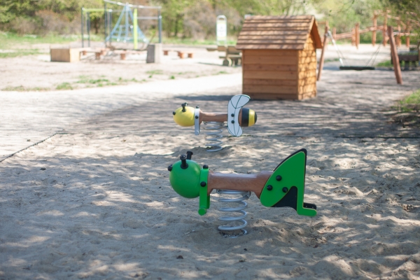 Grashüpfer Federwippe Ansicht 5