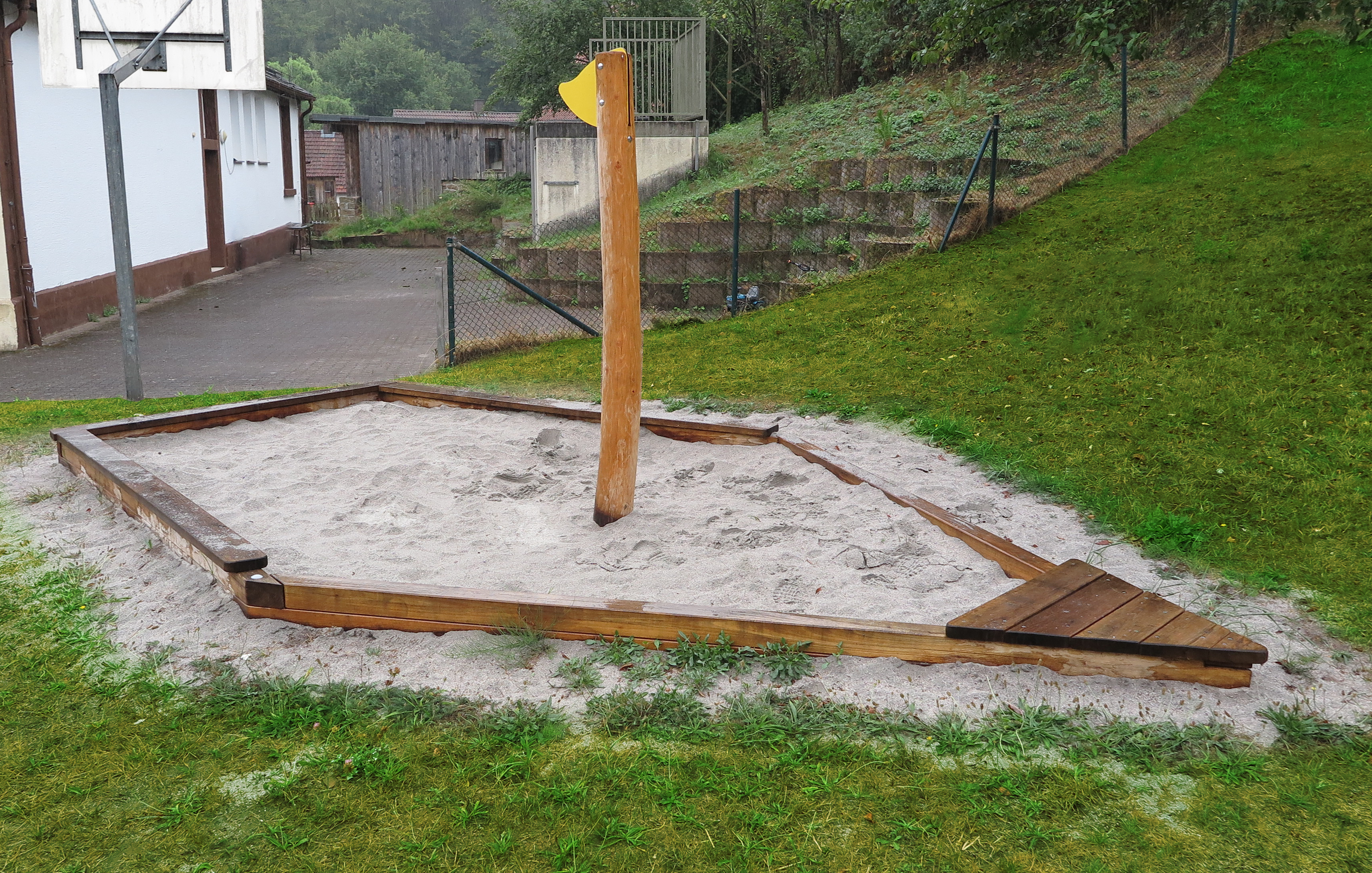 Sandkasten-Schiff Heppenheim Ansicht 4