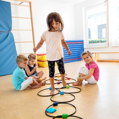 Beleduc Bewegungsspiel „Jump & Throw“ Ansicht 4