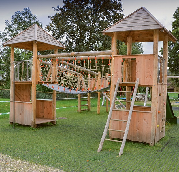 Leiter für Turm aus Edelkastanie Ansicht 4