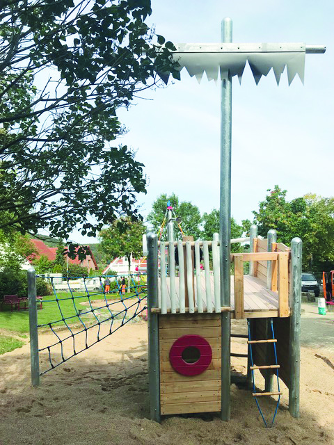 Spielschiff Springe Ansicht 4