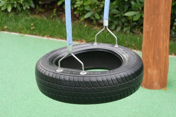 Doppel Reifenschaukel Robinie Ansicht 6