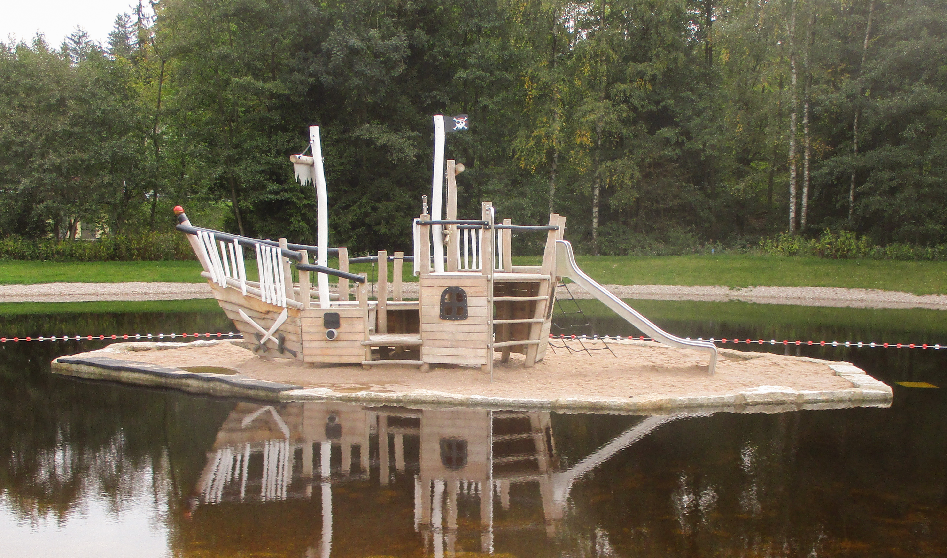 Piratenschiff Schlangenbad Ansicht 5