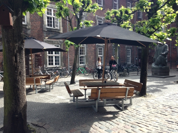 Quadratisch Bank & Tisch Ansicht 5