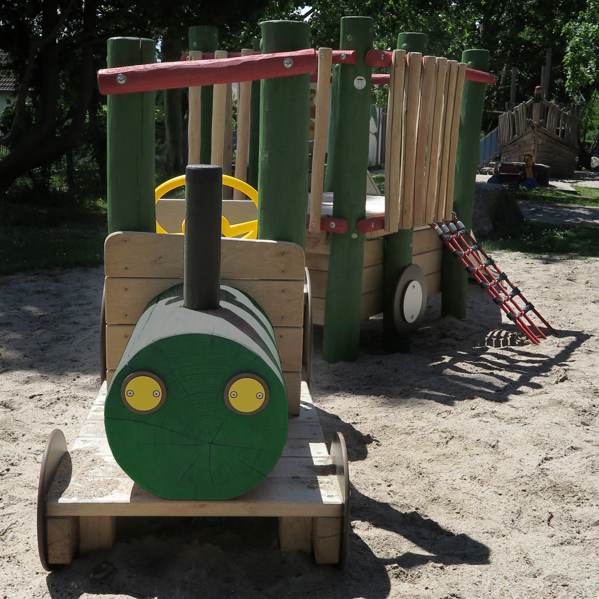 Mini-Traktor mit Anhänger Ansicht 5