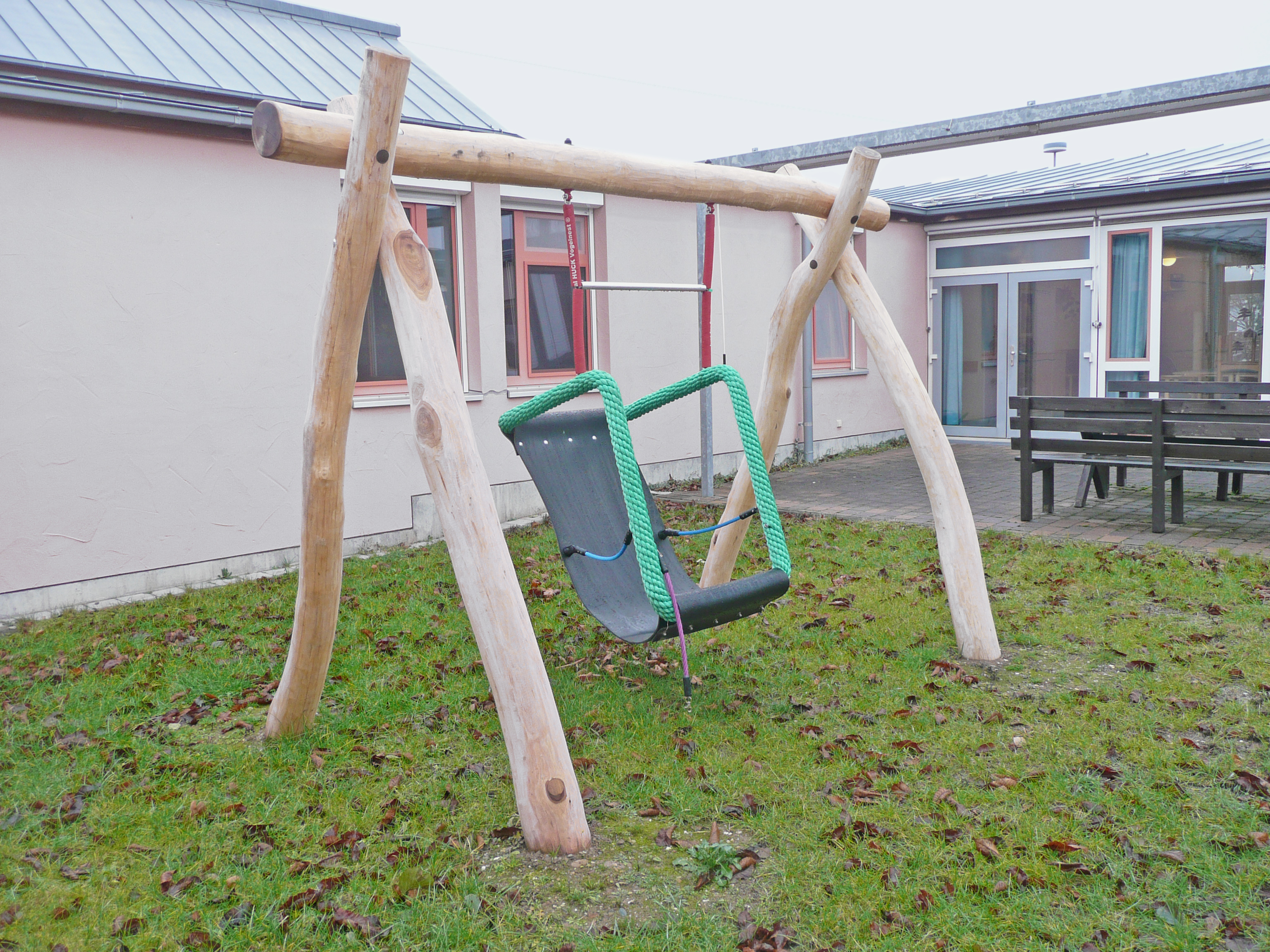 Schaukel 1-fach mit Stützschaukelsitz Ansicht 2