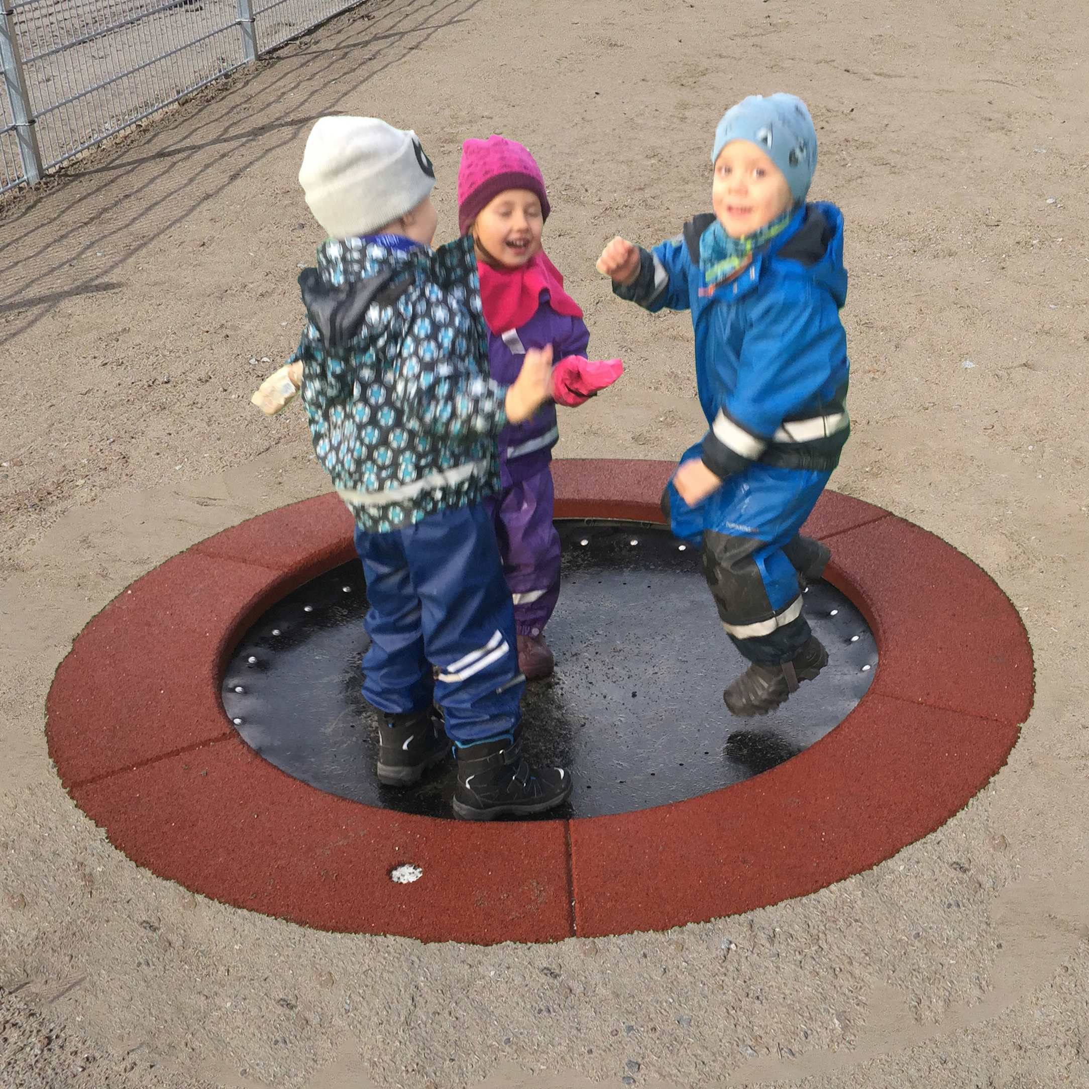 Trampolin rund zum Einbau Ansicht 2