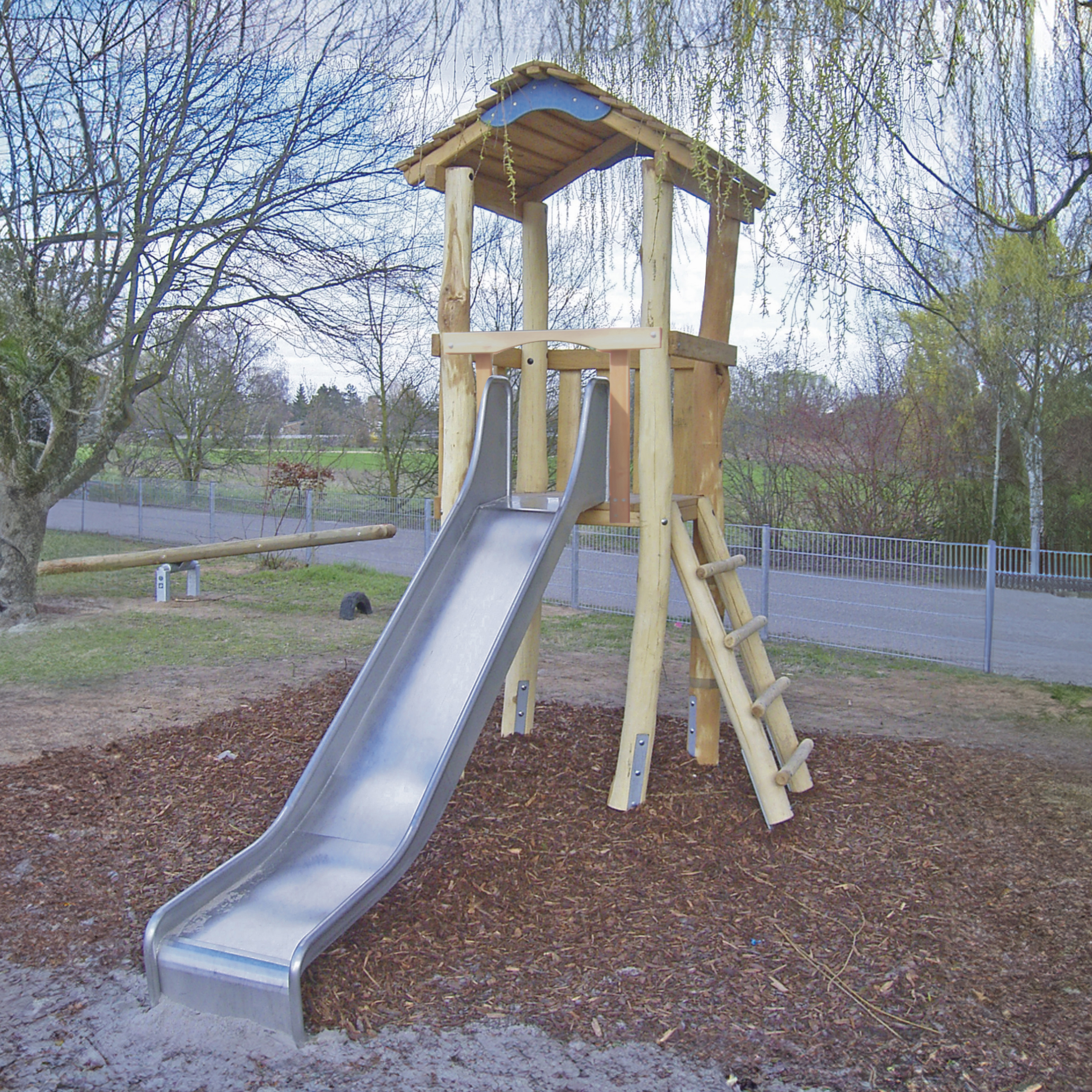 Spielturm Dudenhofen Ansicht 2
