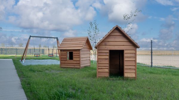 Spielhäuschen aus Holz Ansicht 5