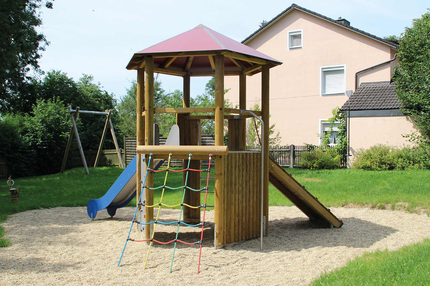 Spielturm Björn 8610 Ansicht 4