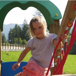 Spielturm "Saturn" Ansicht 3
