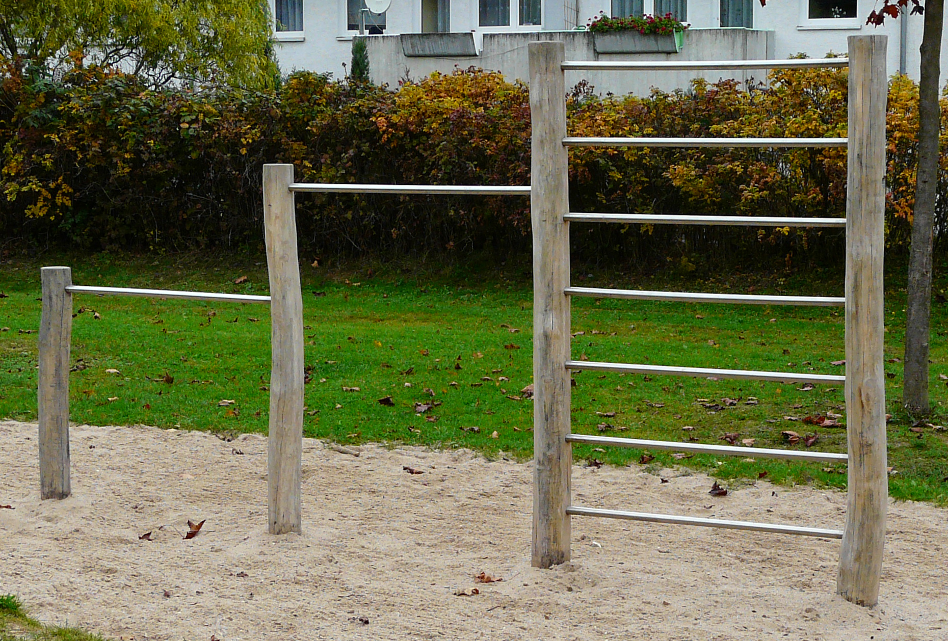 Sprossenwand mit Zweifachreck Ansicht 2