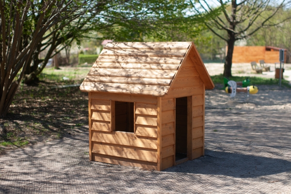 Natur Spielhaus Ansicht 3