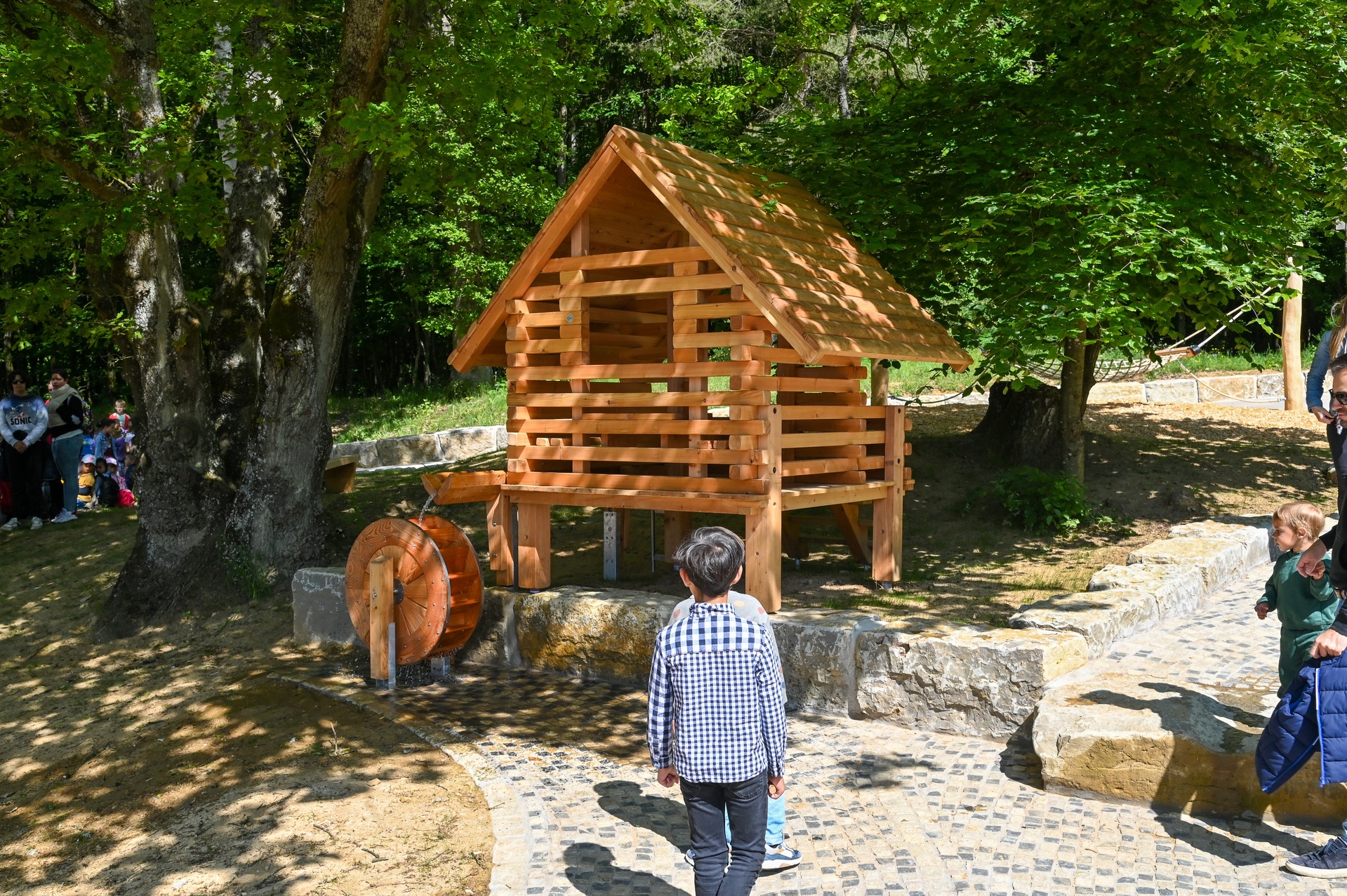 Mühlrad aus Holz Ansicht 3