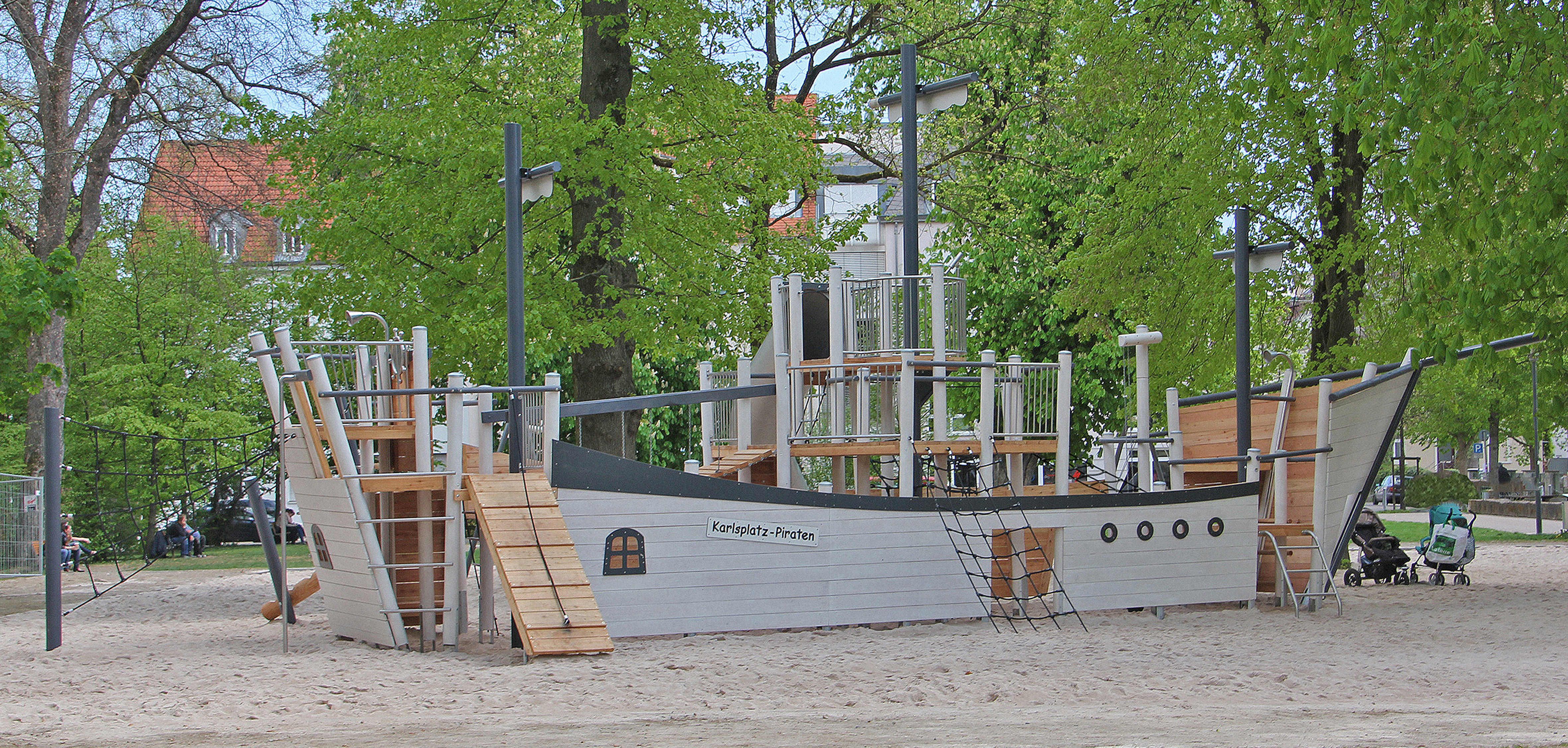 Spielschiff Karlsplatz-Piraten Ansicht 2