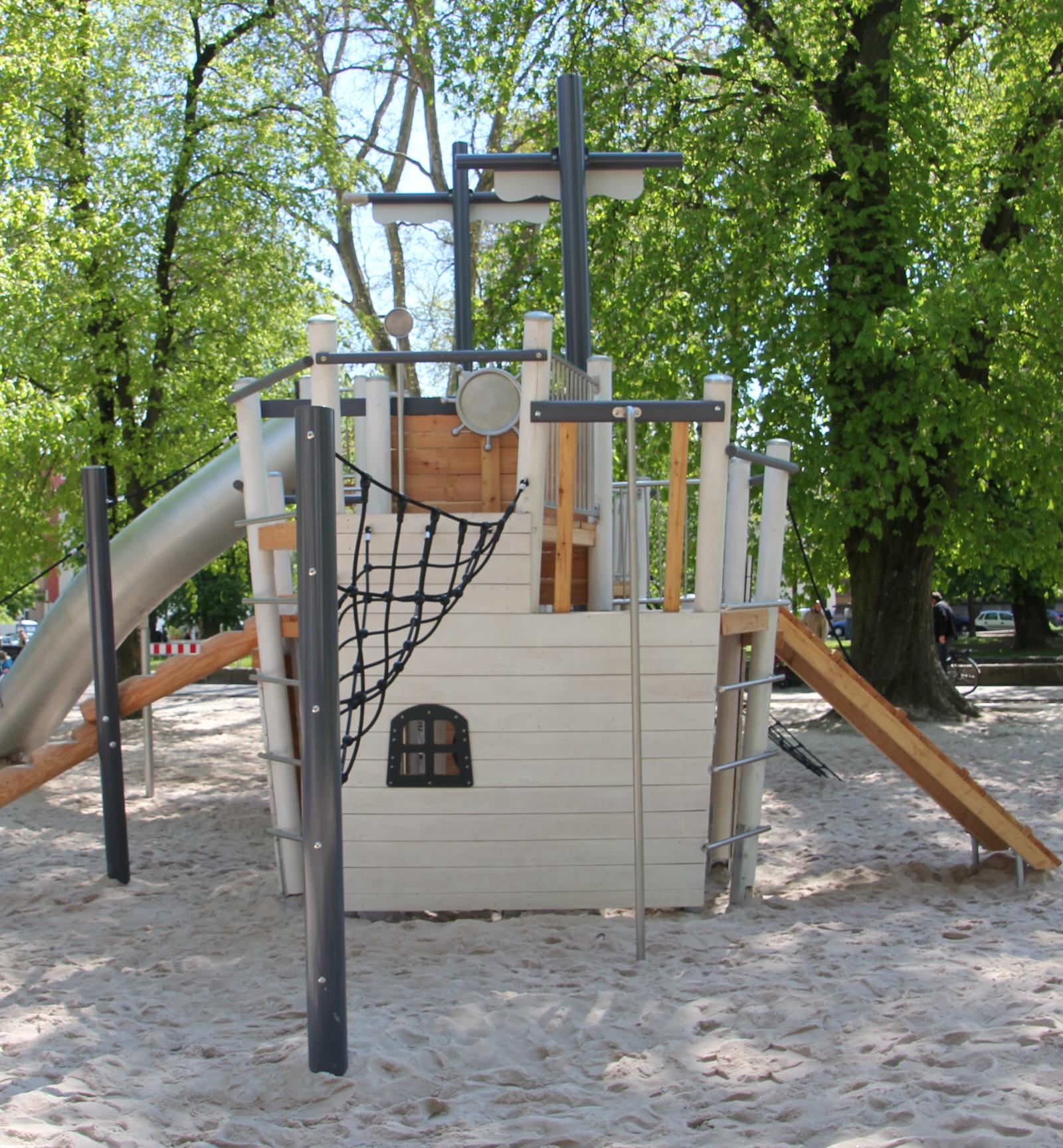 Spielschiff Karlsplatz-Piraten Ansicht 5