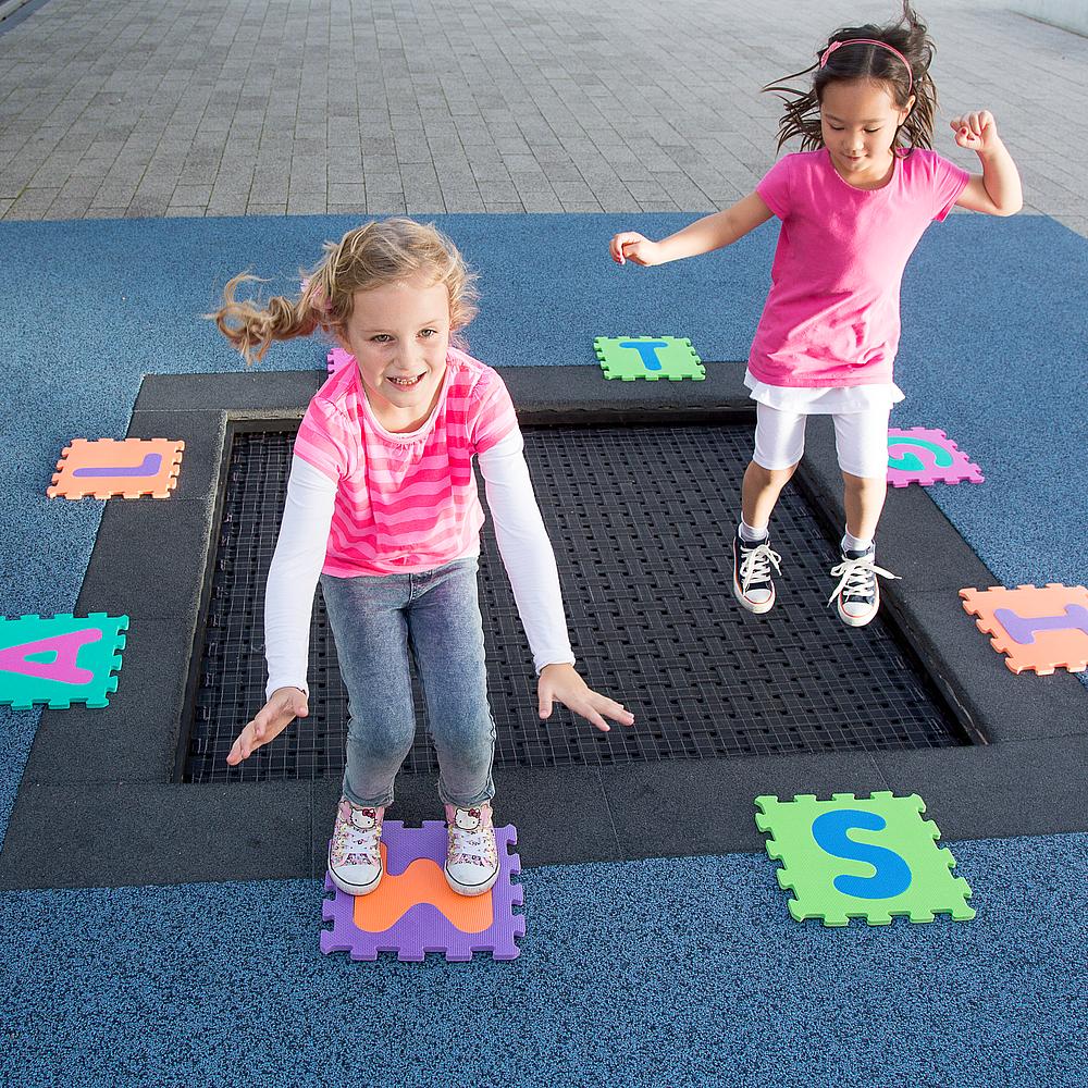 Bodentrampolin Kids Tramp Playground 2,00x2,00 m Ansicht 5