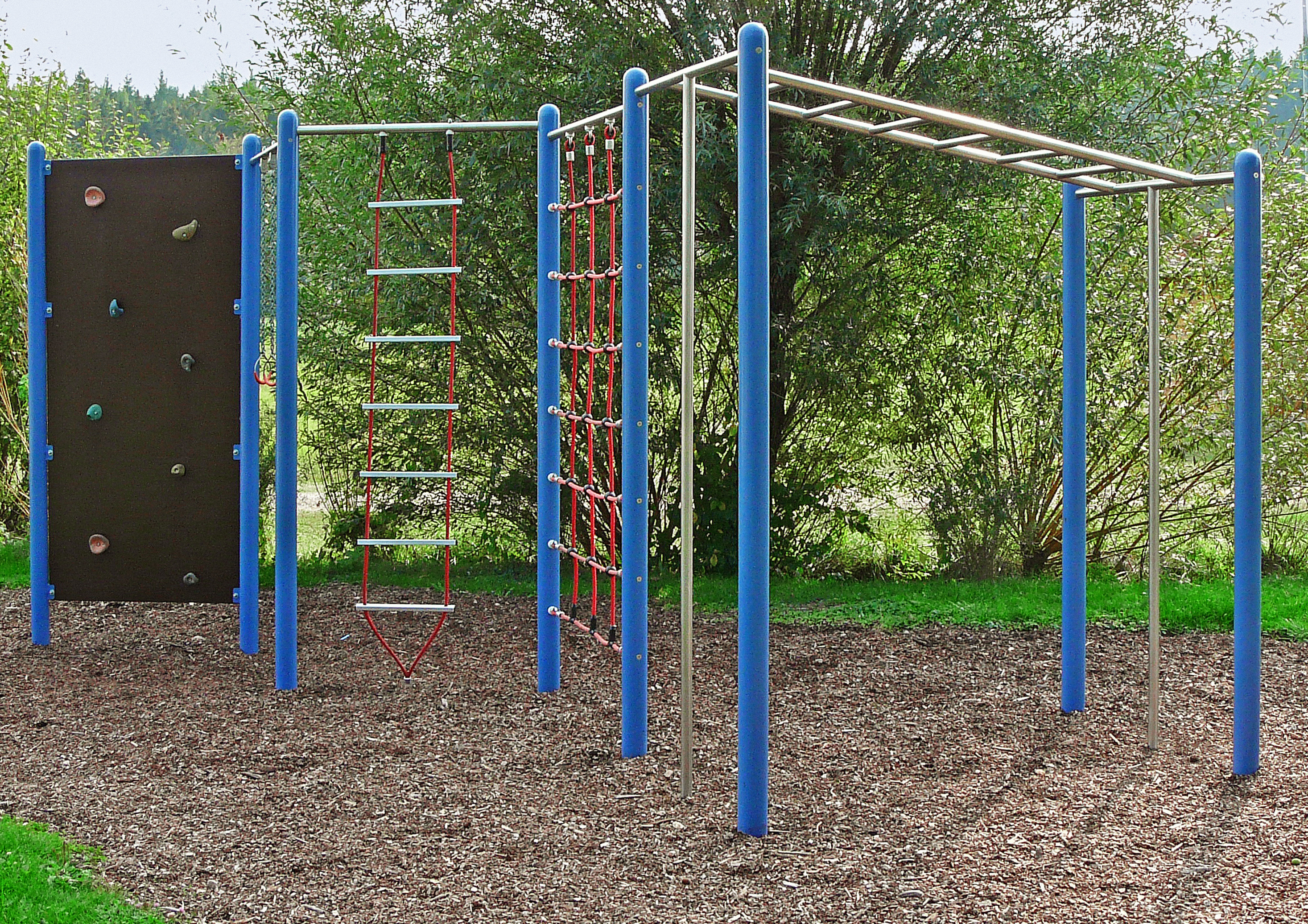 Zick-Zack-Kletterwand 4-teilig mit Hangel Ansicht 2