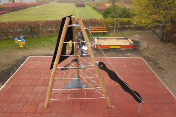 Tipi II Klettergerüst Ansicht 3
