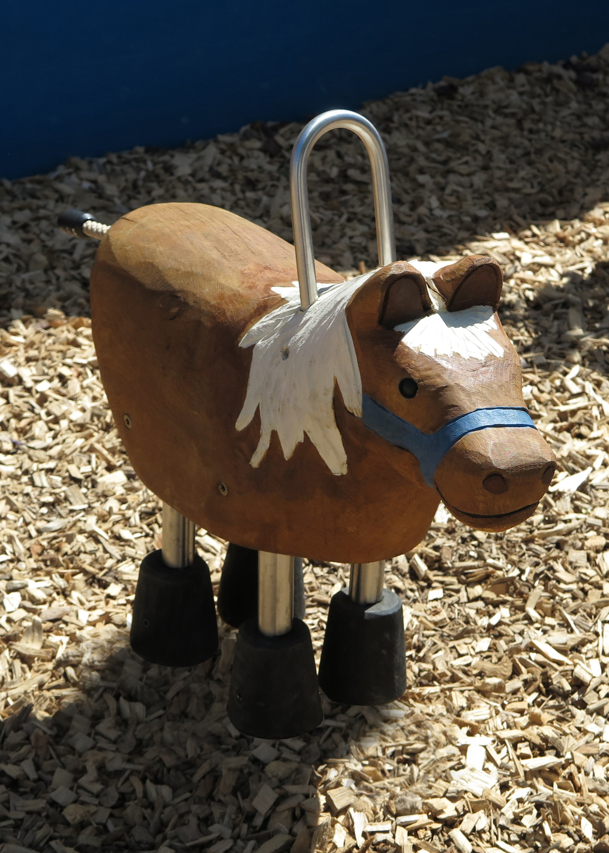 Schnitzfigur Kleines Pony, 4 VA-Füße - Ansicht 4