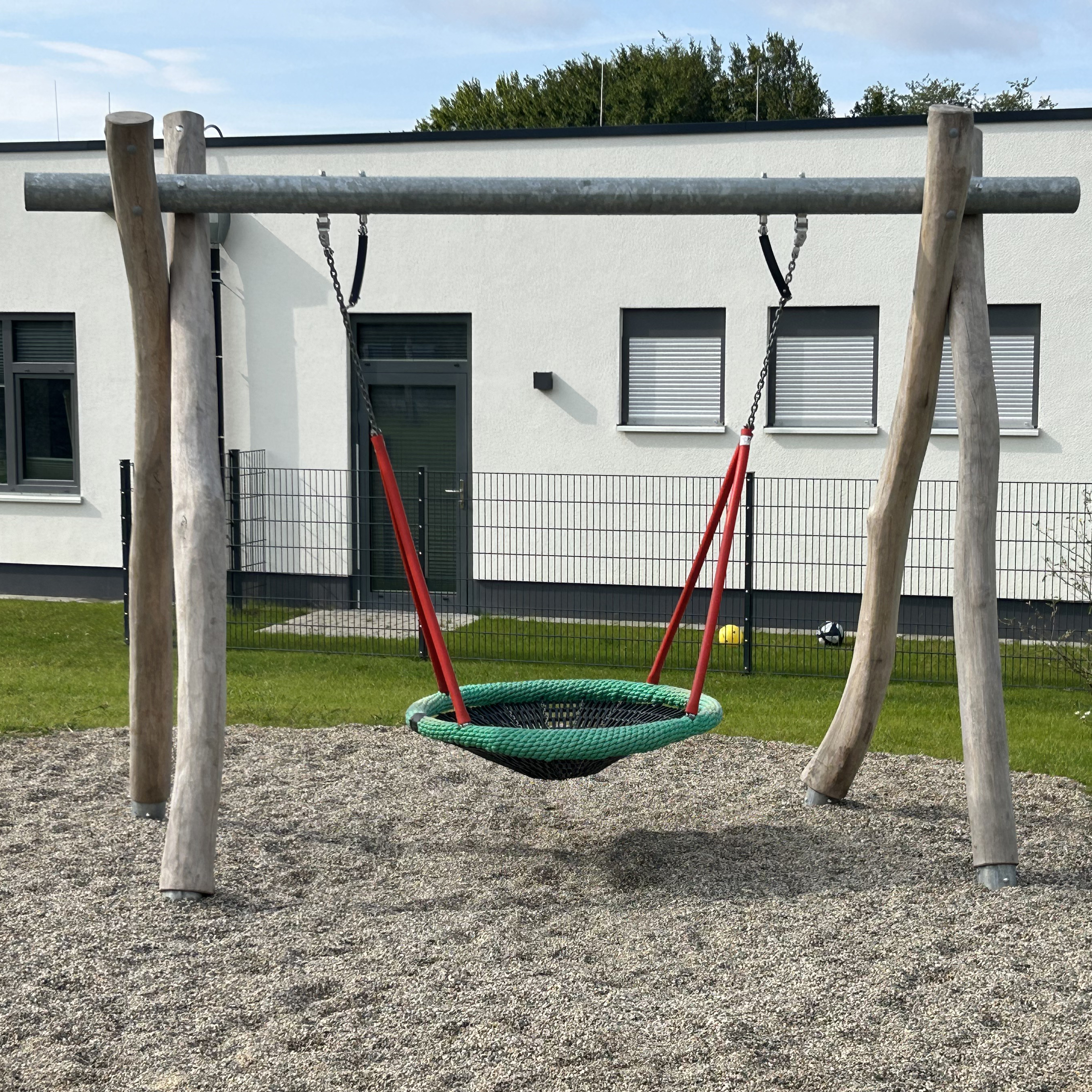 Nestkorbschaukel LH250cm, Querrohr Stahl verzinkt Ansicht 2