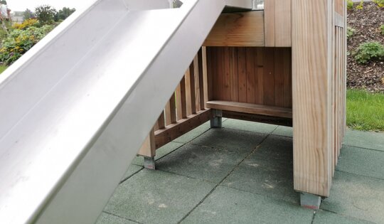 Spieltürmchen TA Ansicht 2