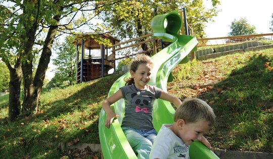 bimbo Endloskurvenrutschbahn Ansicht 2
